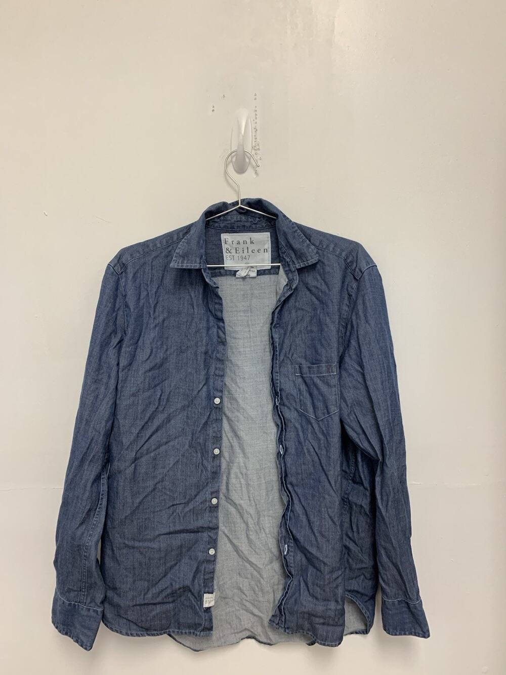 Frank & Eileen Eileen Blue Chambray Denim Button Up Shirt Womens M